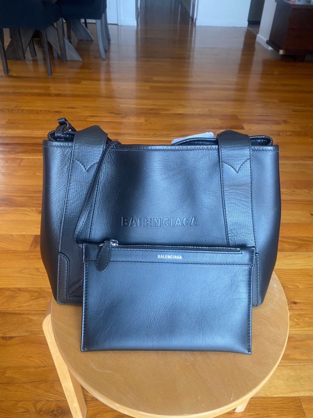 Balenciaga Black Leather Tote with Removable Zip Pouch - Picture 2 of 9